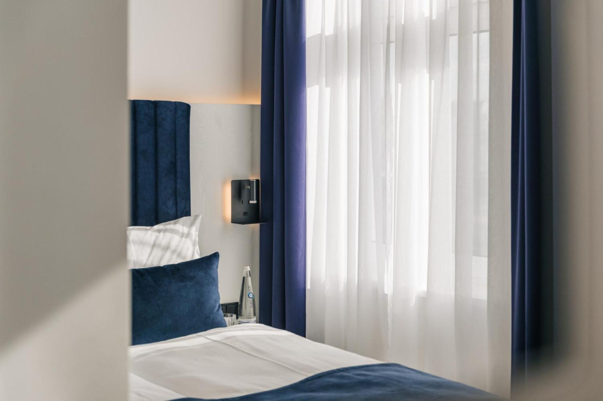 Homaris East Side Berlim Exterior foto