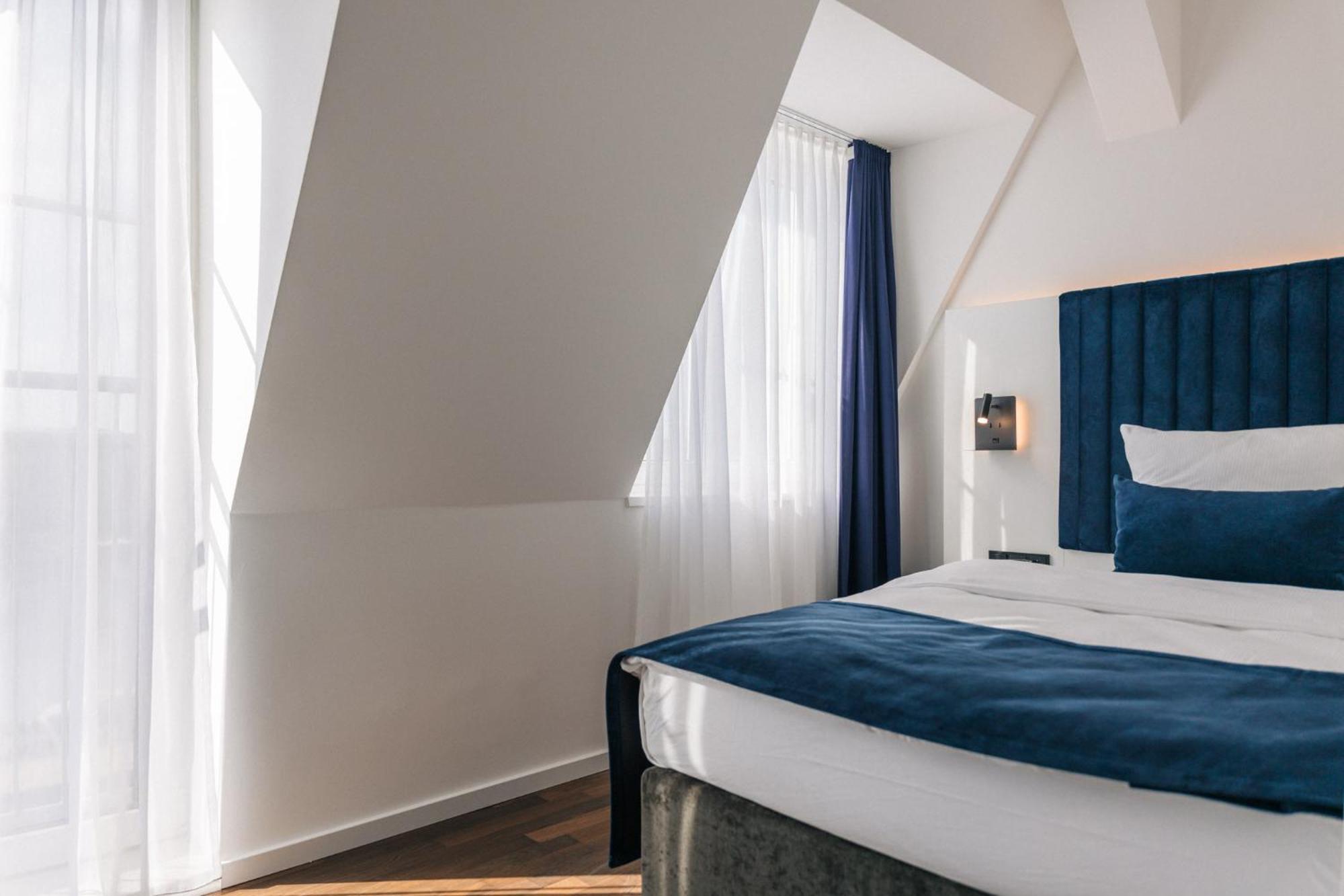 Homaris East Side Berlim Exterior foto